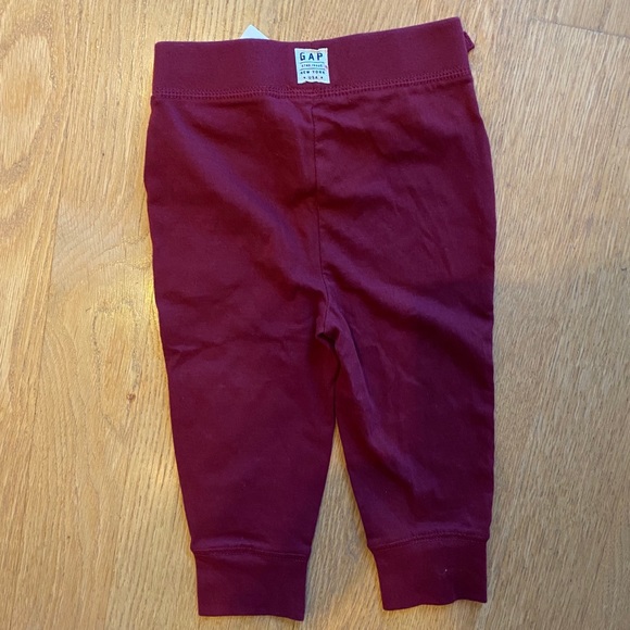 Maroon Gap Joggers / Sweats 18-24 months - Picture 2 of 3